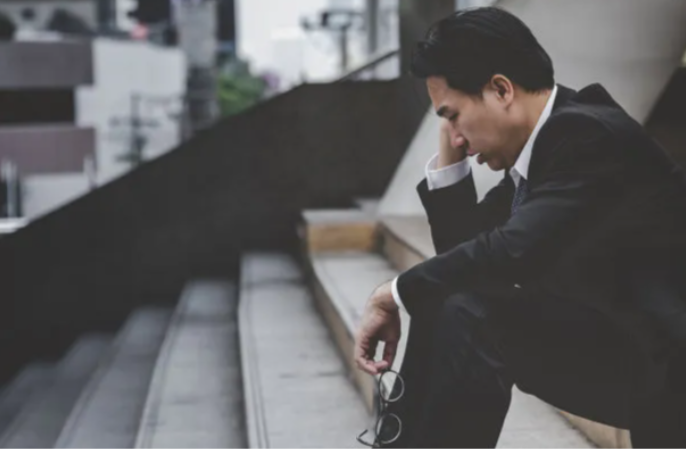 婚内出轨第三者是否违法