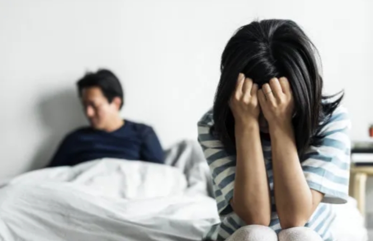 宁波当已婚男人和已婚女人有婚外情时，他该怎么办？