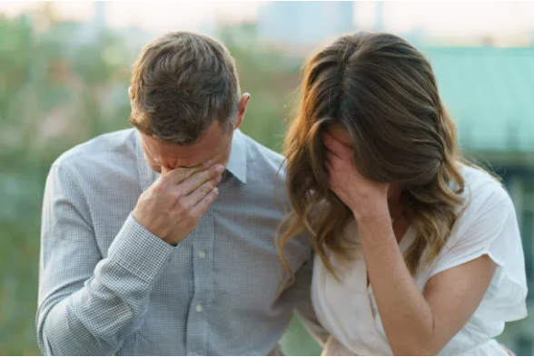 上海出轨被老婆发现了，不想离婚怎么办？