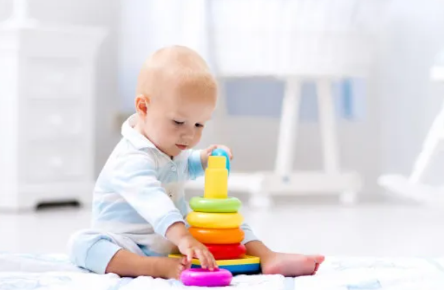 哈尔滨妻子是出轨方，孩子年纪小可以不判给妻子吗？