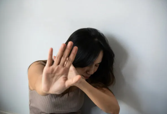 上海家暴离婚有立案证据一次能判决吗？